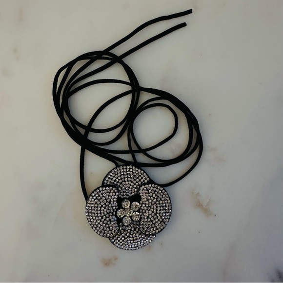 New Rhinestone Flower Large Black Necklace Choker - Picture 7 of 9